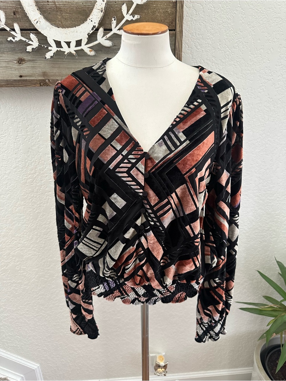 WHBM burnout velvet long sleeve elastic waist blouse top size large